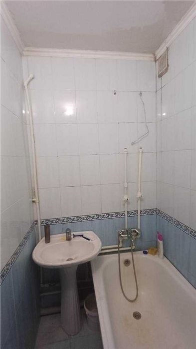 Продам 2комнатную в Майкудуке без ремонта