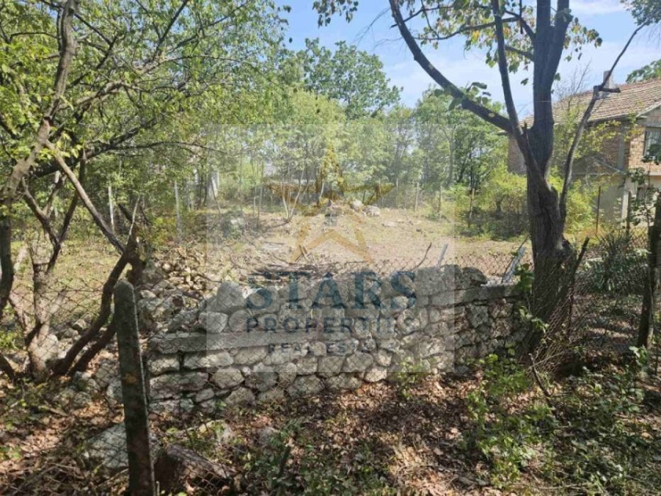 Продажба Парцел гр. Варна - м-т Манастирски рид 473m²