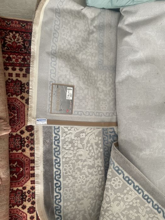 Продам ковры в отличном состояние