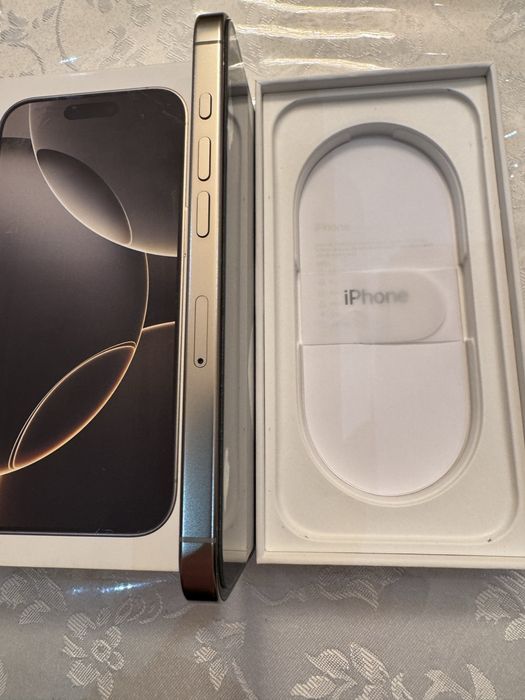 iPhone 16 Pro 256GB Natural Titanium