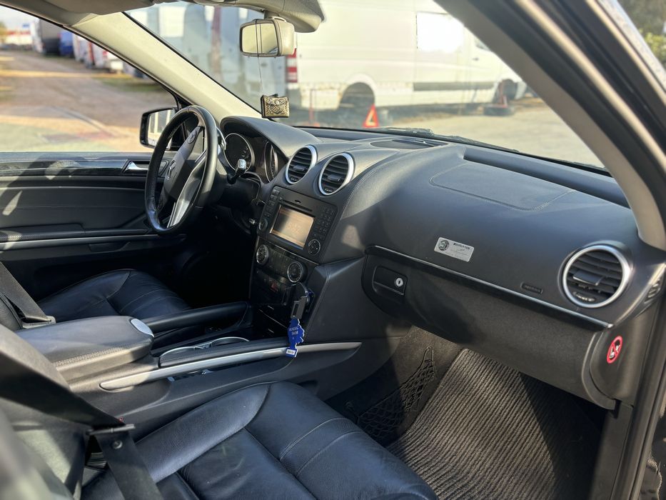 Mercedes ML W164 350 D  FACE 2011 на ЧАСТИ