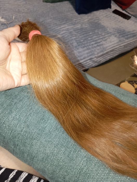 Срочно натуральные волосы