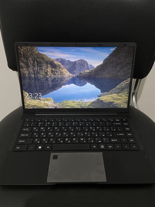 Yangi noutbuk .Intel Celeron N4000 

Windows