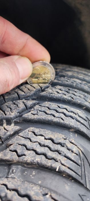 Продавам железни джанти с гуми 5х100/ 15 цола.