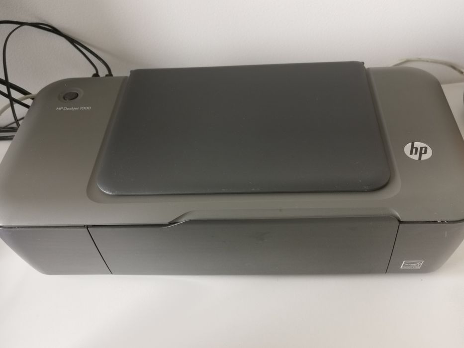 Принтер HP Deskjet 1000