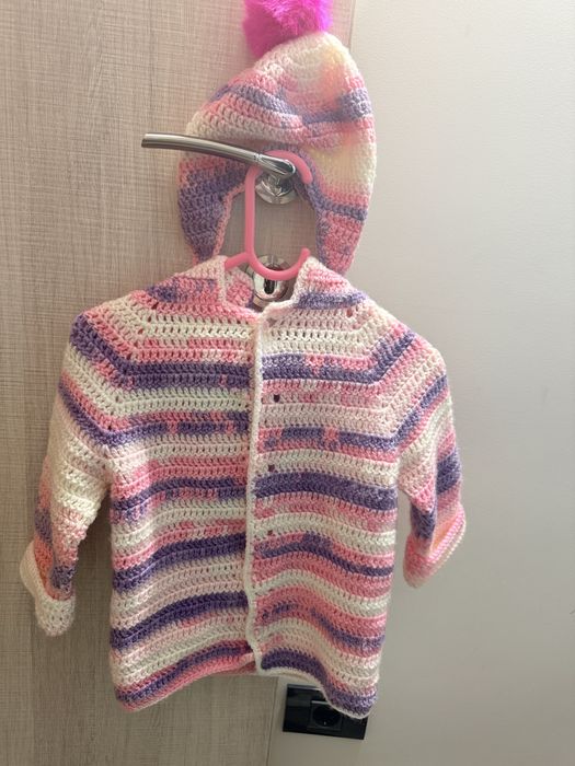 Vand set impletit manual pentru fetite 1 -1,5 ani , pret 30 lei