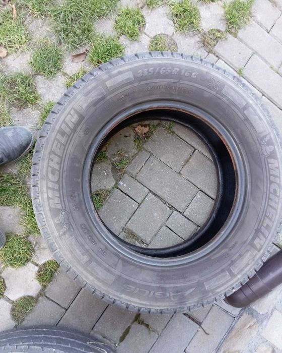 Anvelope vara Michelin Agilis 235/65 R16C 115/113R