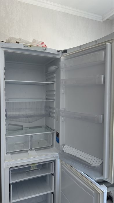 Продам холодильник б/у