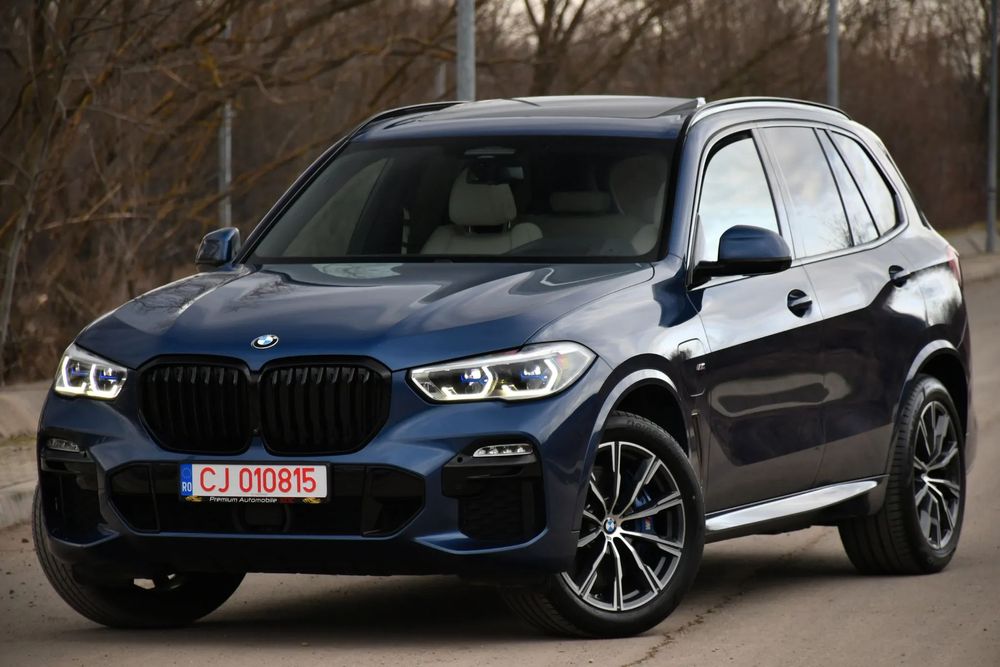 BMW X5 BMW X5 45 E = M PAKET - PIELE - FARURI LASER - 394 cp - plug in