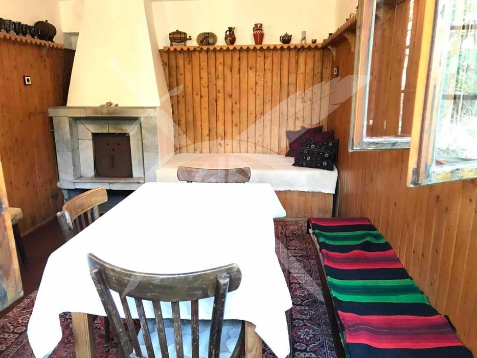 Дава се под наем Къща в Варна, Левски - 100 кв.м за 425 € - Снимка #1