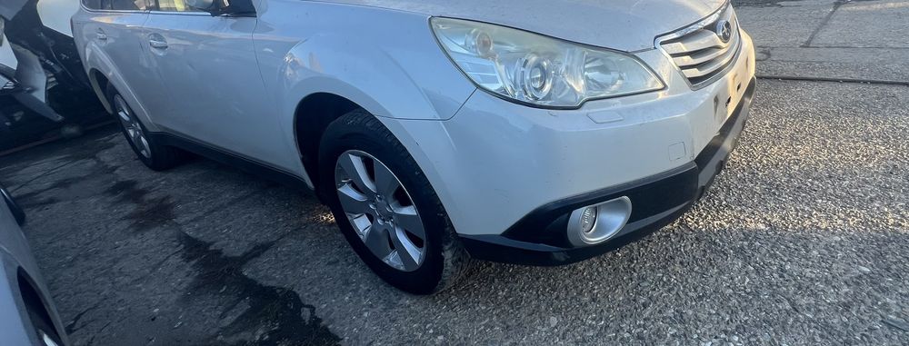 На части Subaru Outback 2.5