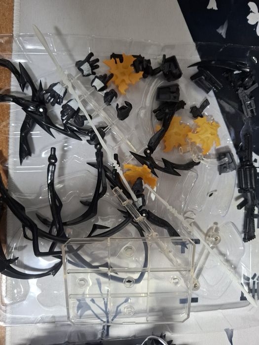 Фигурка revoltech агент веном