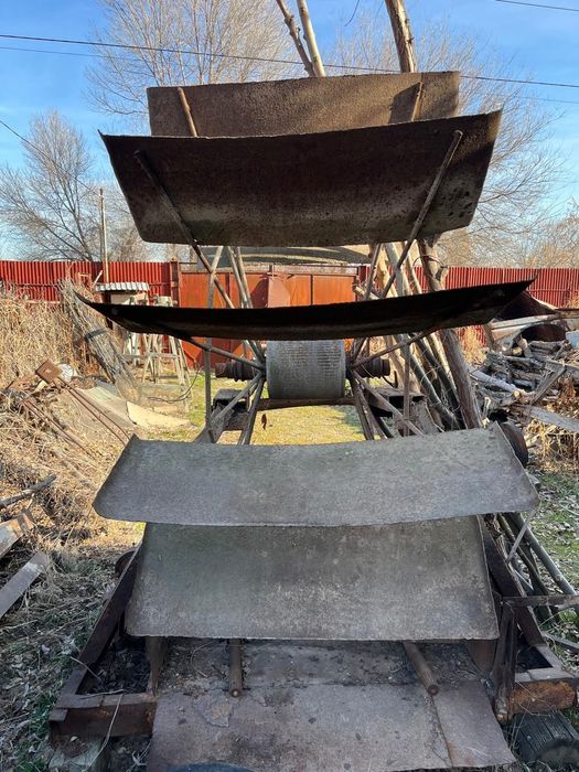 Мельница  водяная металлическая