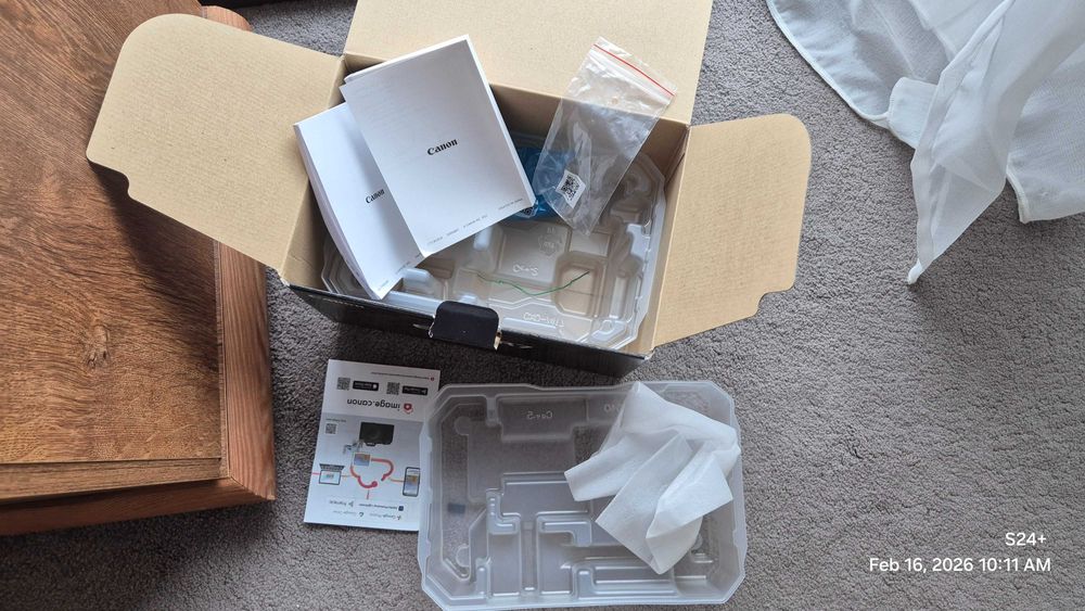 Canon EOS R7 , Ca Nou, cu Garanție Activă,  Pachet cu obiectiv