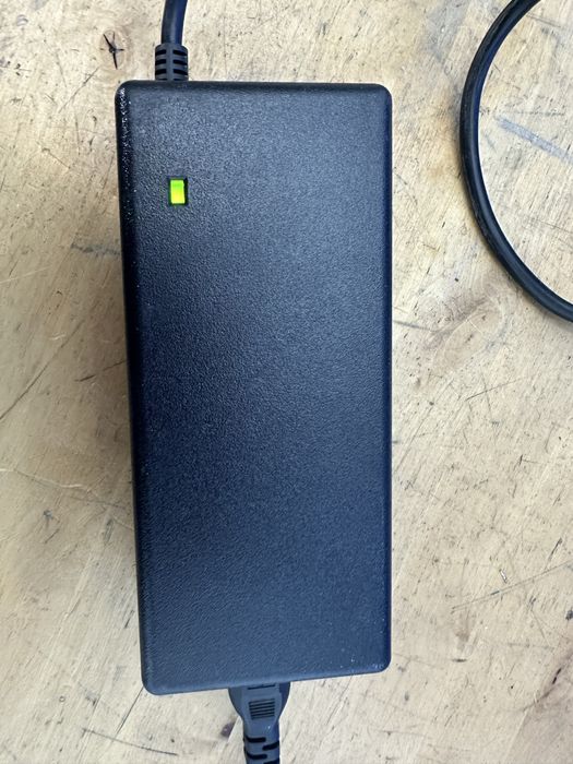 Incarcator bicicleta electrica 42v 2ah