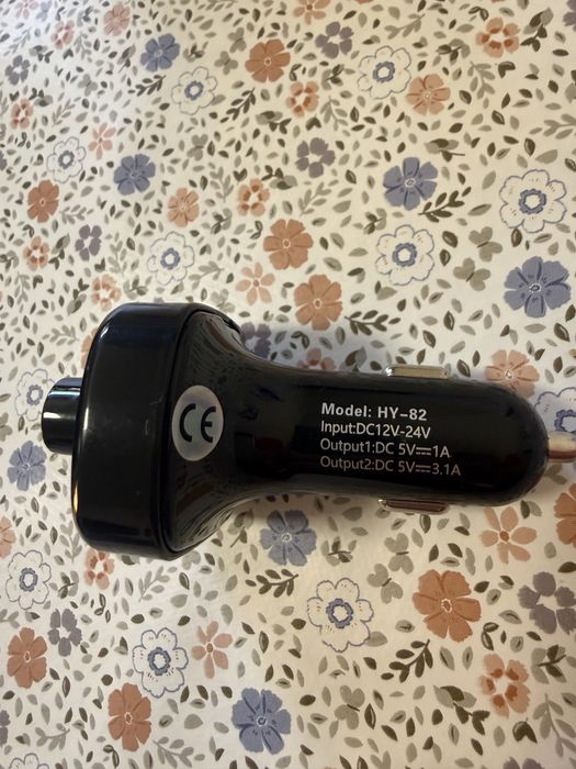 Modulator fm cu handsfree +incarcatot