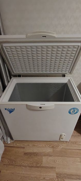 Продаю морозильную камеру
