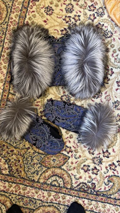 Шапка чернобурка,  муфта, варежки