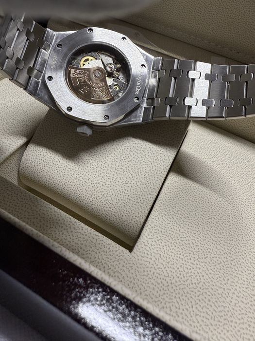 Audemars Piguet 42 mm, AUTOMATIC- full box