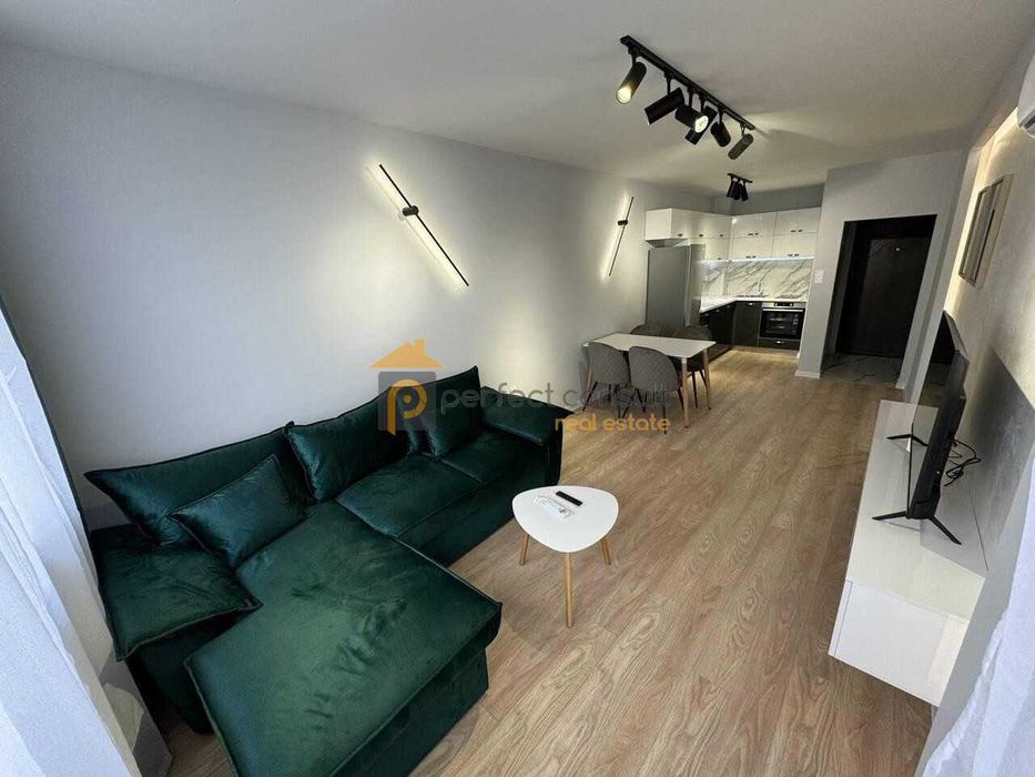 Дава се под наем Двустаен апартамент в Пловдив, Южен - 70 кв.м за 475 € - Снимка #1