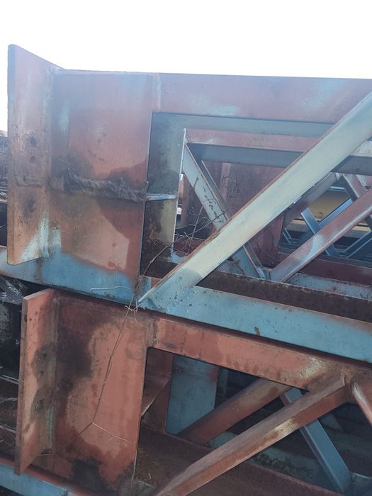 Stalpi de hala sau sistem de pod rulant