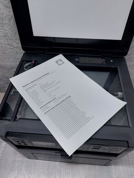 Canon MF212w МФУ
принтер, сканер, копир.