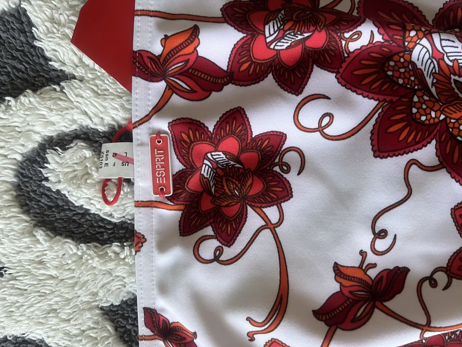 Ново долнище на бански Esprit