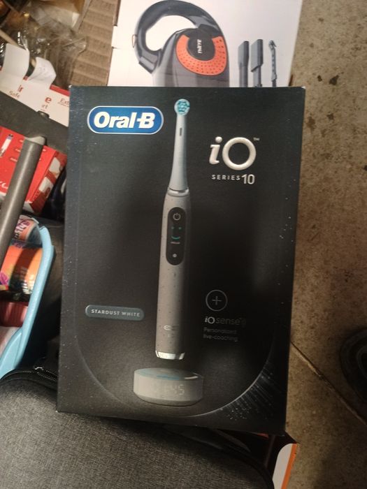 Четка за зъби Нова