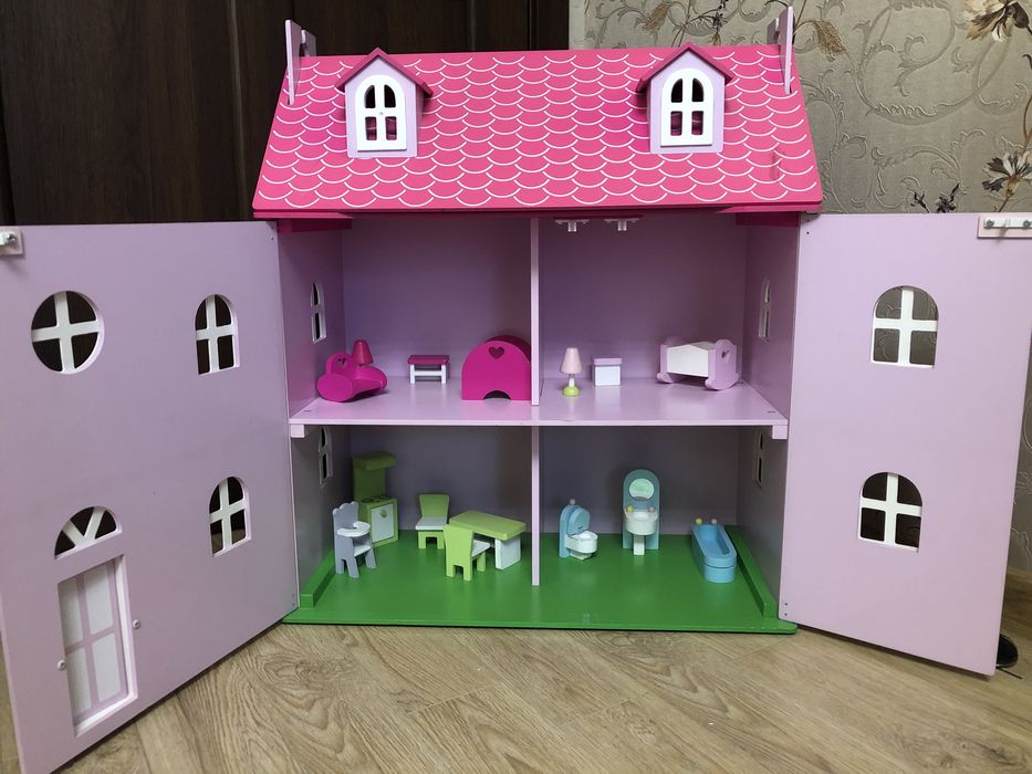 Домик детский деревянный игрушечный.