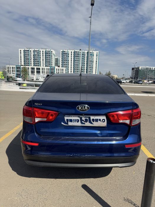 KIA RIO 2015г. 1.6л Автомат