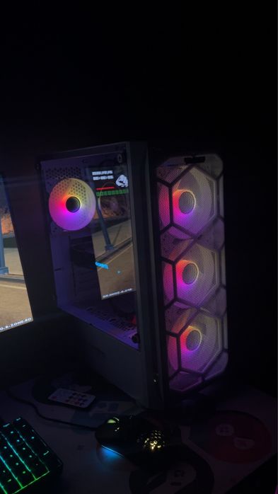 Vând Pc Gaming Impecabil !