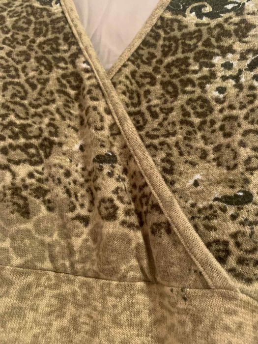 Плетена  рокля* Вталена* С красиво деколте* Не е носена