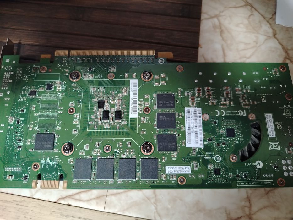 Placă video Nvidia Quadro 4000