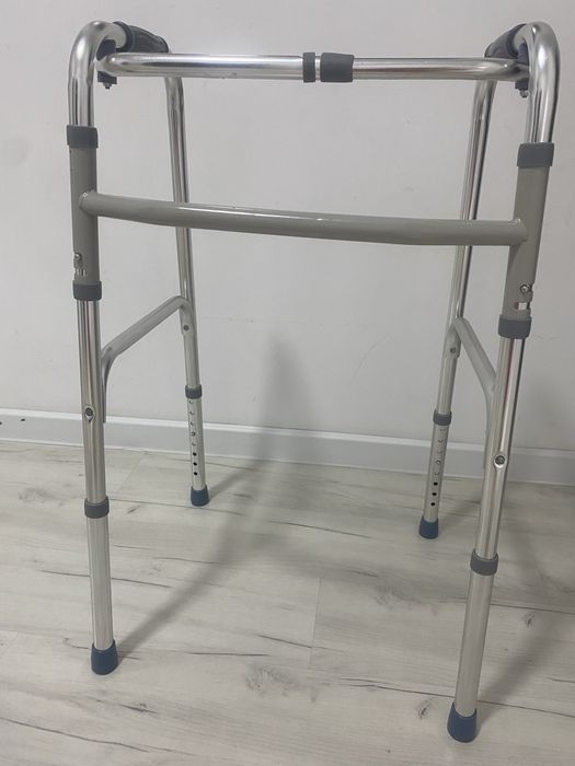 Ходунок для взрослый