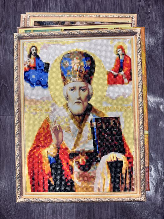 картины краской и алмазами