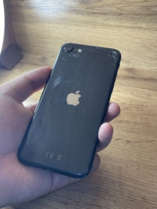 Айфон ( iphone ) se 2020