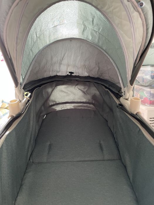 Продам коляску,зима-лето.