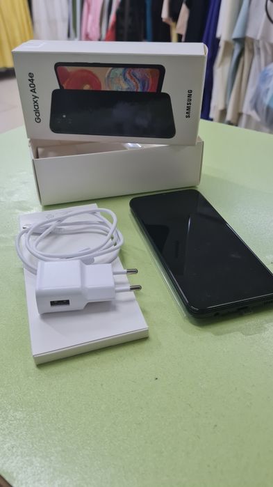 SAMSUNG GALAXY  A04e  новый.