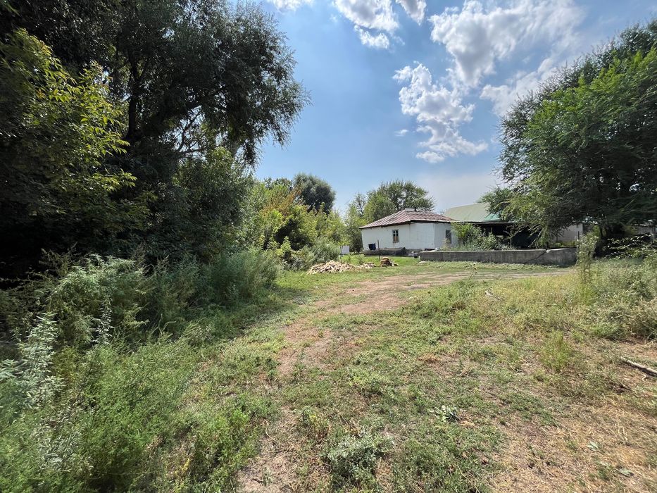 Земельный участок