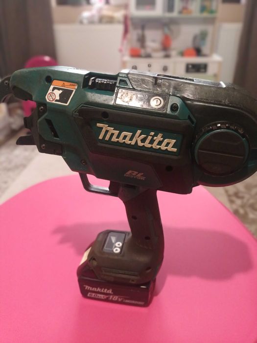 Vand Pistol de legat fier Makita