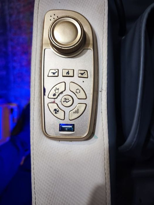 Кресло массажёр бу