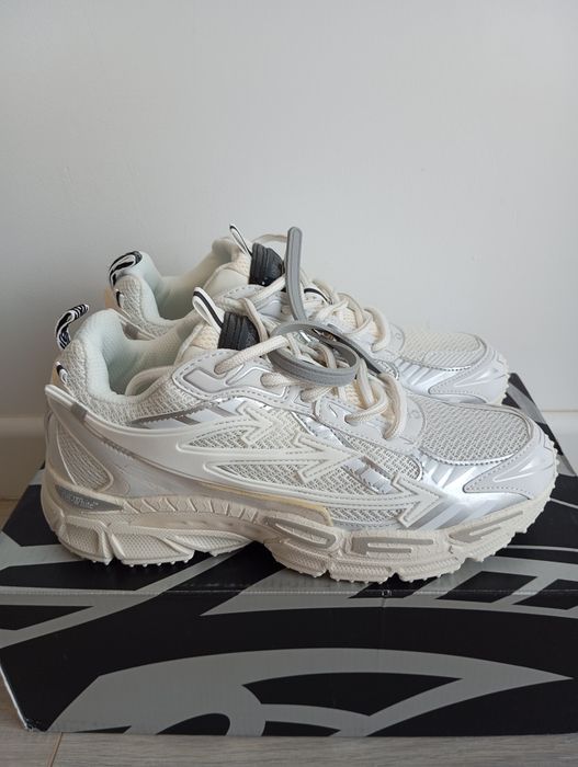 Off-White BRB - Marimea 42 - Alb cu crem