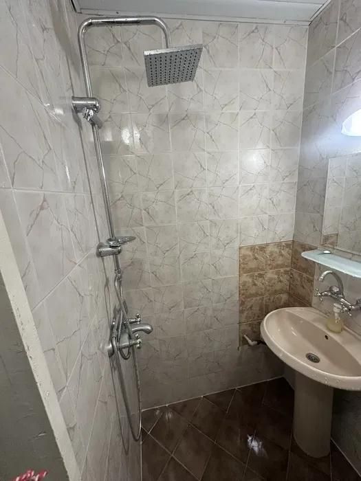 Двустаен апартамент, под наем, Колхозен пазар