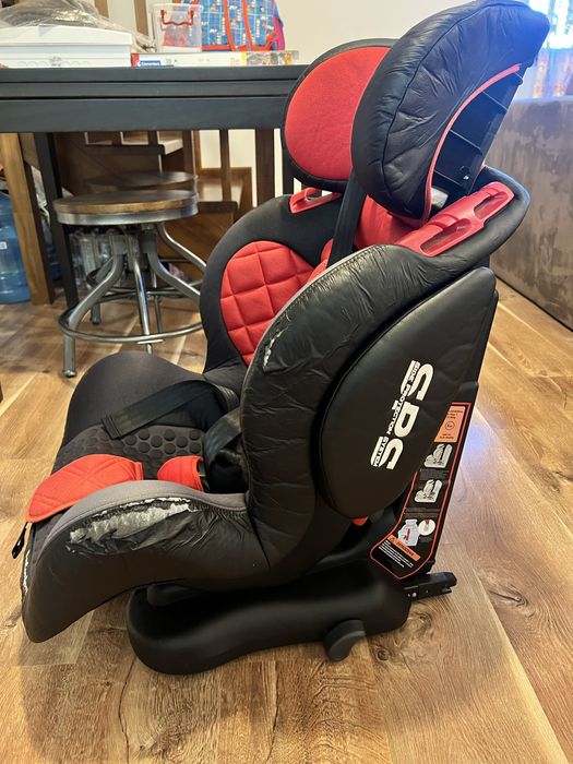 Scaun auto cu isofix