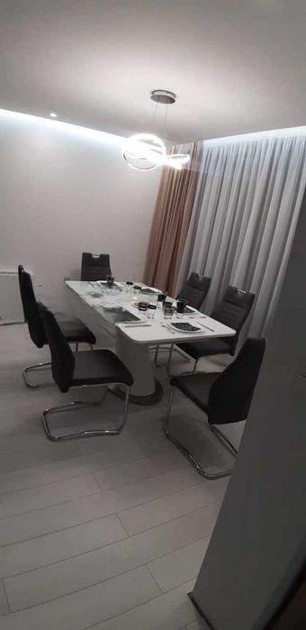 Дава се под наем Тристаен апартамент в София, Симеоново - 127 кв.м за 1198.5 € - Снимка #1