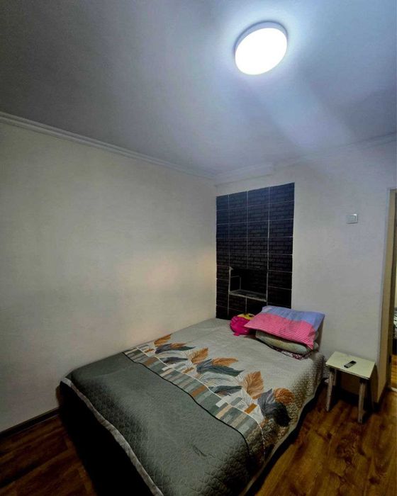 Паркентский 1 сотка 3 комнаты,без вьезда ,рядом стоянка,место отличное