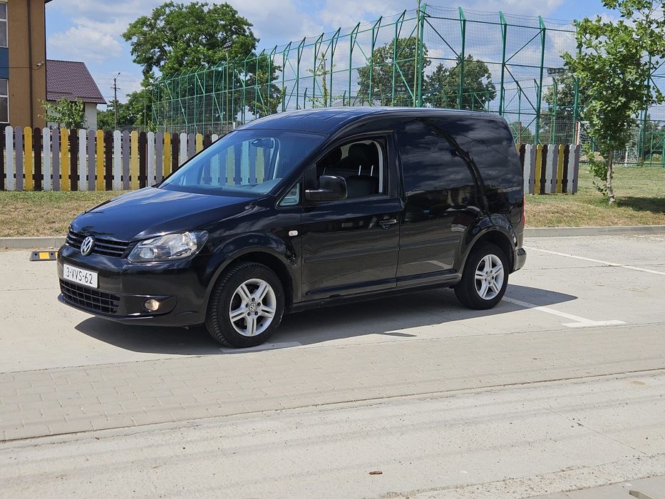 Vw caddy an 2012 1.6tdi 102 cp