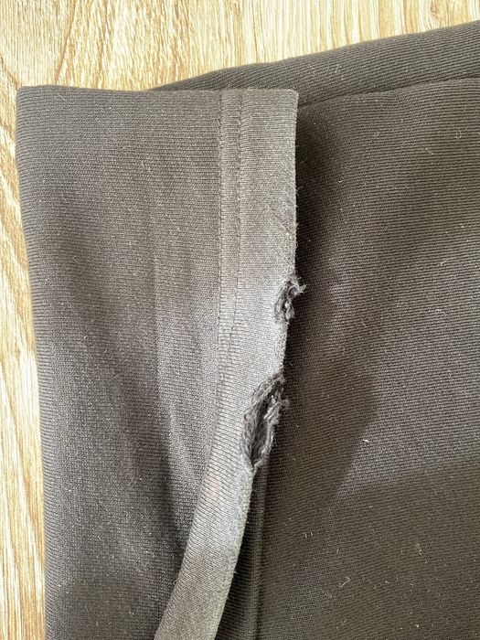 convulsive “icon pants”