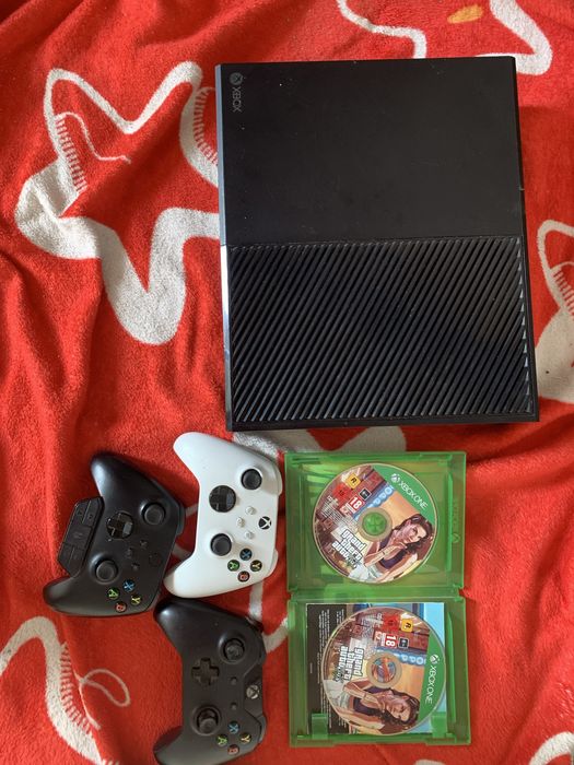 Vănd xbox one.