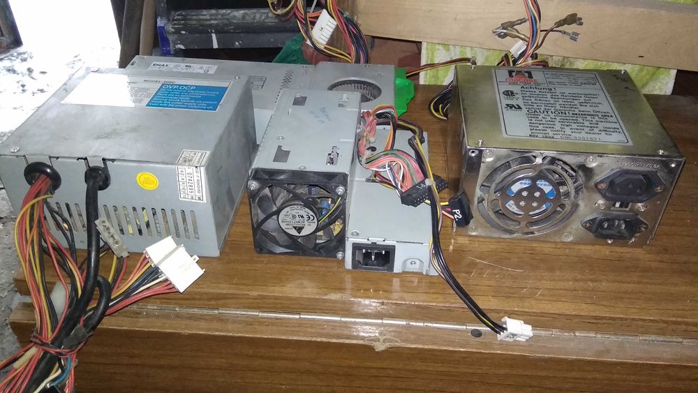 Блоки питания разные